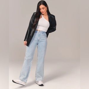 Abercrombie Curve Love 90s Relaxed Jean